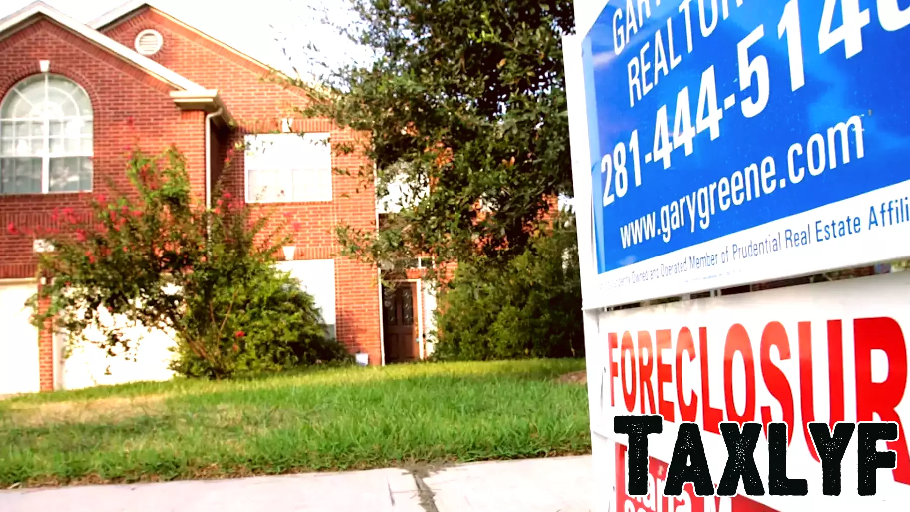 Foreclosures hit highest level since 2019, sparking interest from bargain hunters