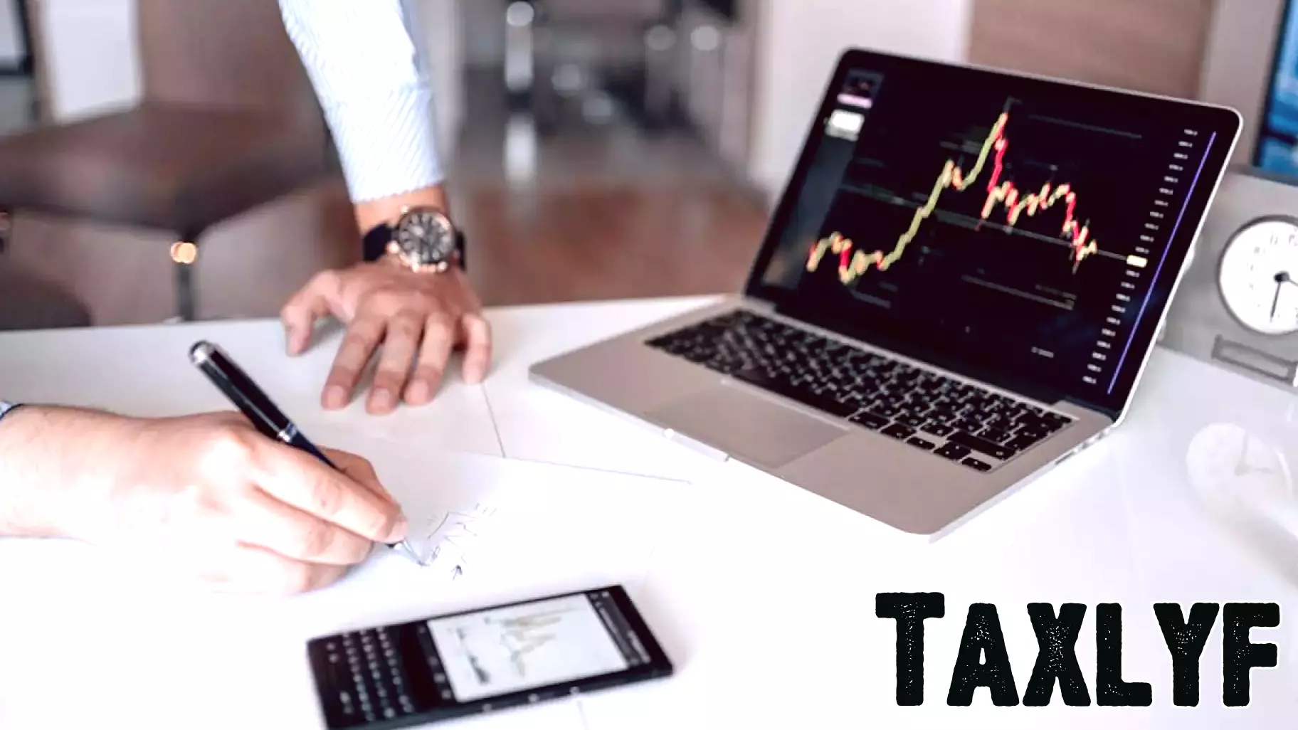 Is Sumitomo Mitsui Financial Group, Inc. (SMFG) one of the Best Japanese Stocks to Buy in Finance?