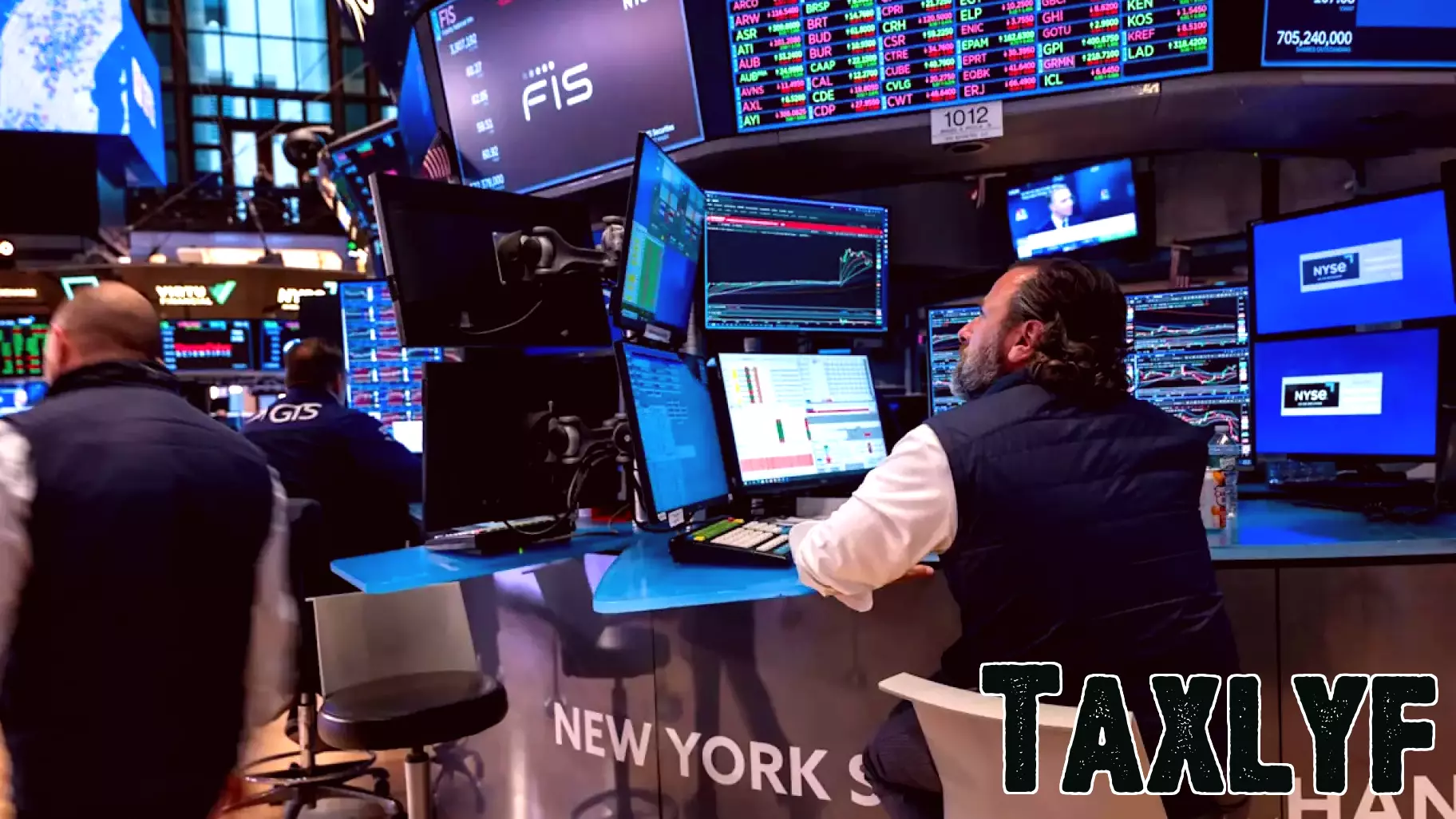 Major Indices Decline as AI Stock Valuation Concerns Intensify