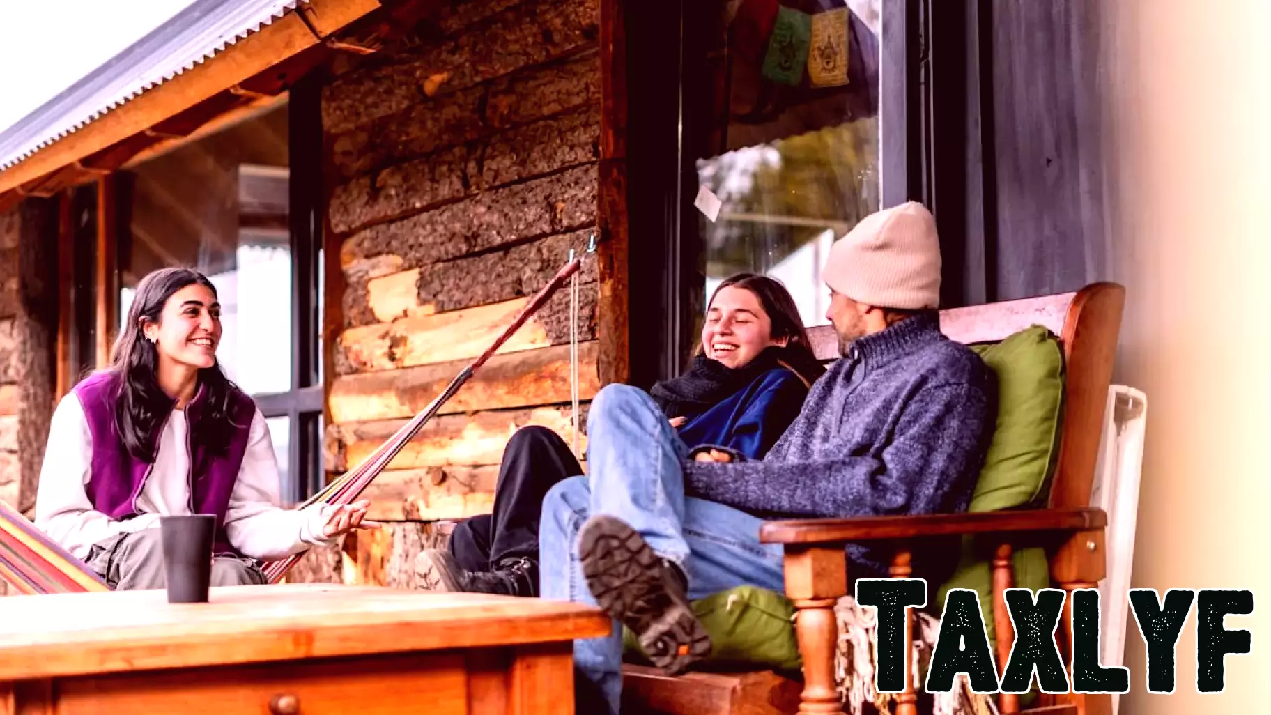 Should you split vacation costs 50/50 with friends? A financial therapist says try 'cash yapping' first
