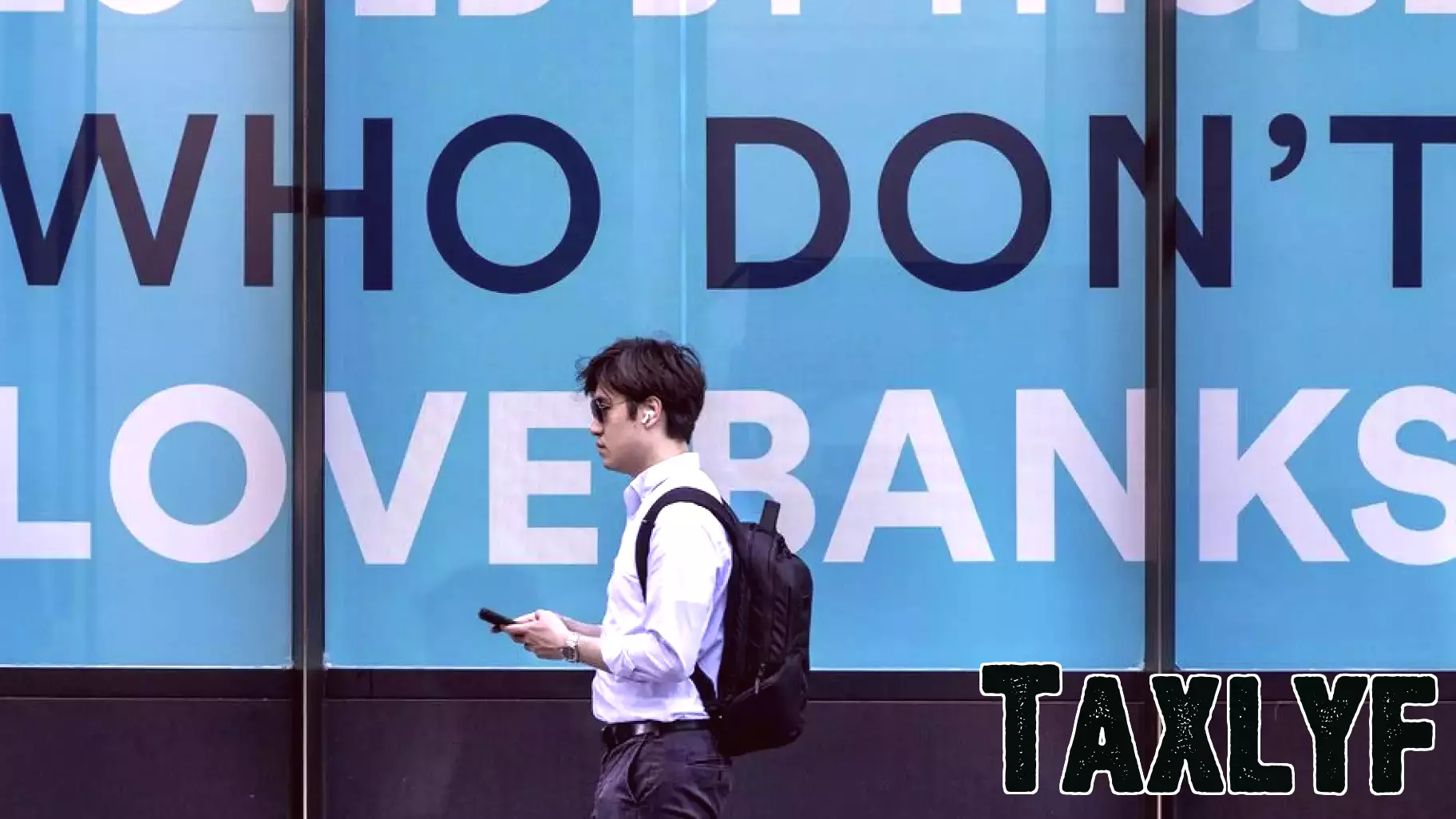 Surge in Canadians Switching Banks for Better Offers and Services