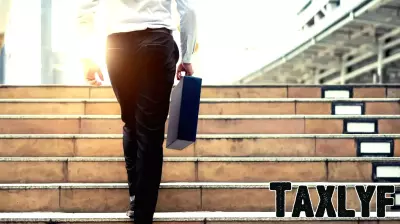 Essential Financial Guidance for New Graduates Entering the Workforce