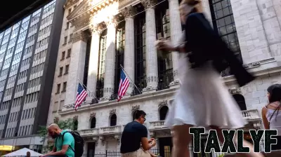 US Stock Futures Experience Fluctuations as Trade Deadline Approaches