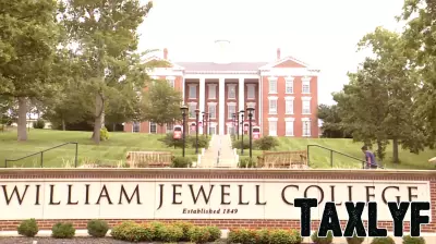 William Jewell College says its financial crisis is over after 18 months of work